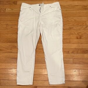 White Cropped Pants
